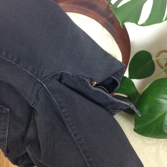 Levi Strauss & CO color black or charcoal-size 8/29 - Picture 5 of 13